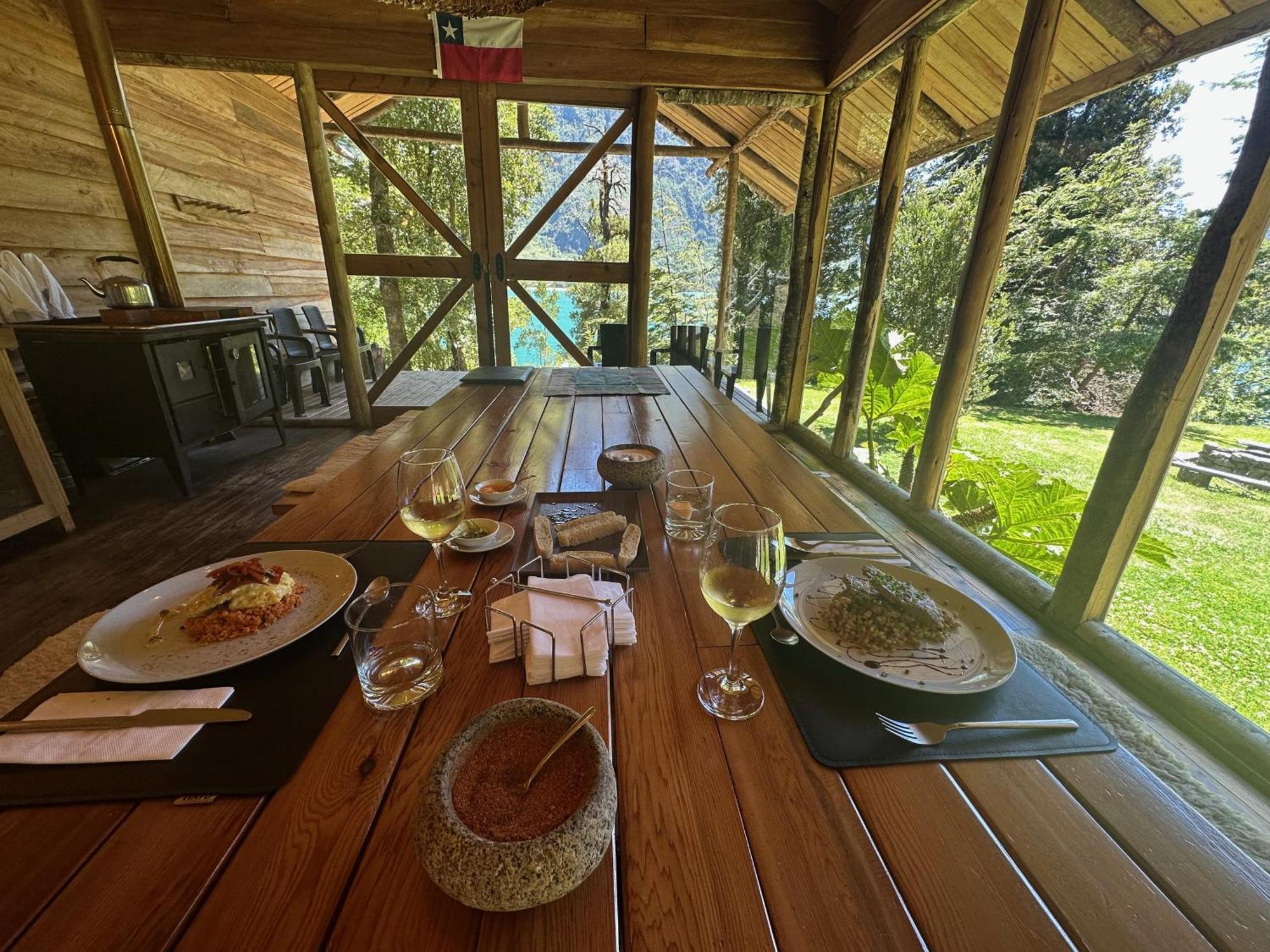 Lodge Tagua Tagua, Puelo Patagonia Puelo River Buitenkant foto